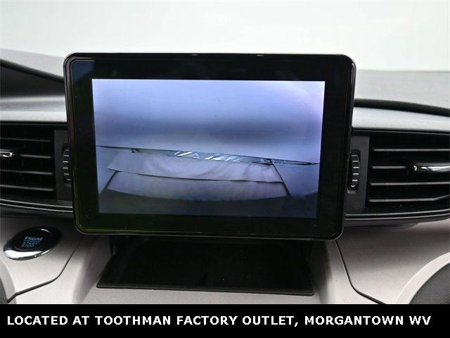 Used 2023 Ford Explorer XLT image 18