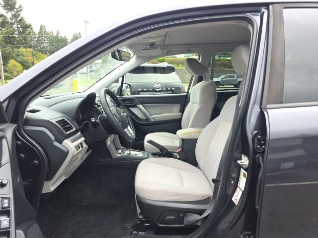 Used 2017 Subaru Forester 2.5i Premium w/ All-Weather Package image 9