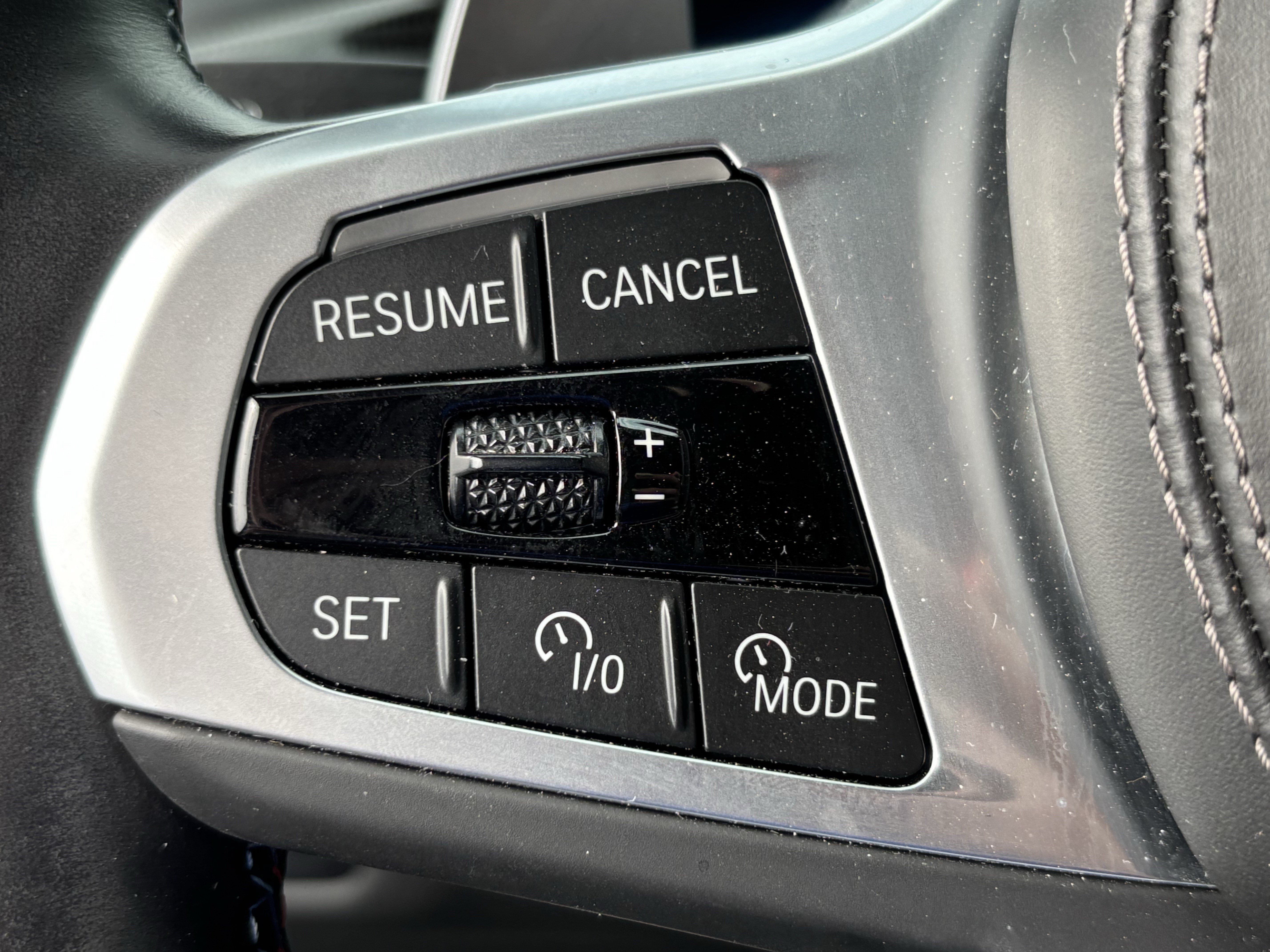 Used 2024 BMW X6 M60i AWD/4WD image 19