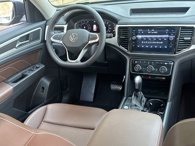 Used 2023 Volkswagen Atlas SE w/ Panoramic Sunroof Package image 18