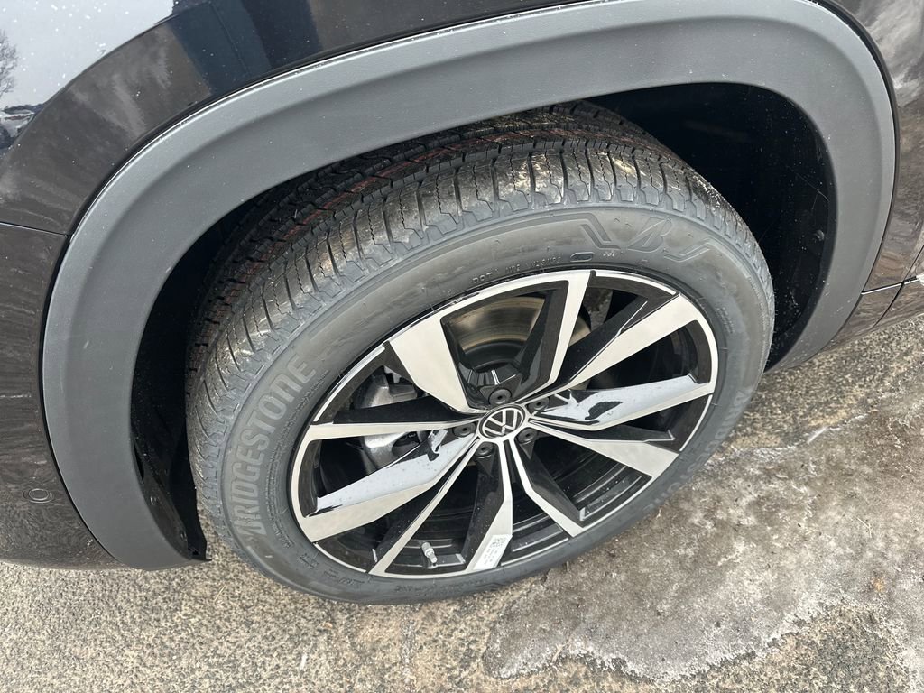 New 2026 Volkswagen Atlas SEL Premium R-Line image 2