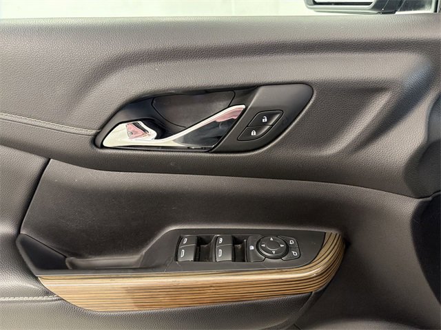 Used 2022 GMC Acadia SLE w/ Driver Convenience Package image 24