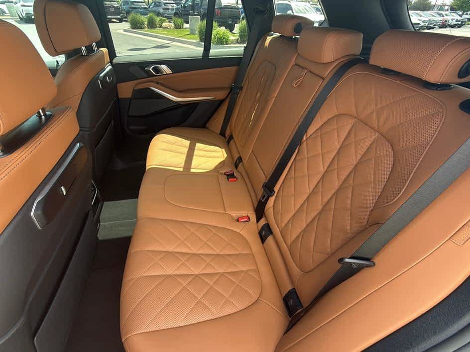 Used 2026 BMW X5 M60i AWD/4WD image 25