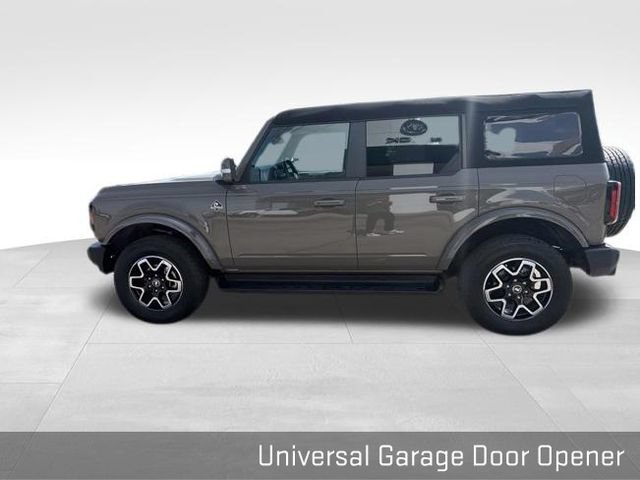 Used 2025 Ford Bronco Outer Banks AWD/4WD image 9