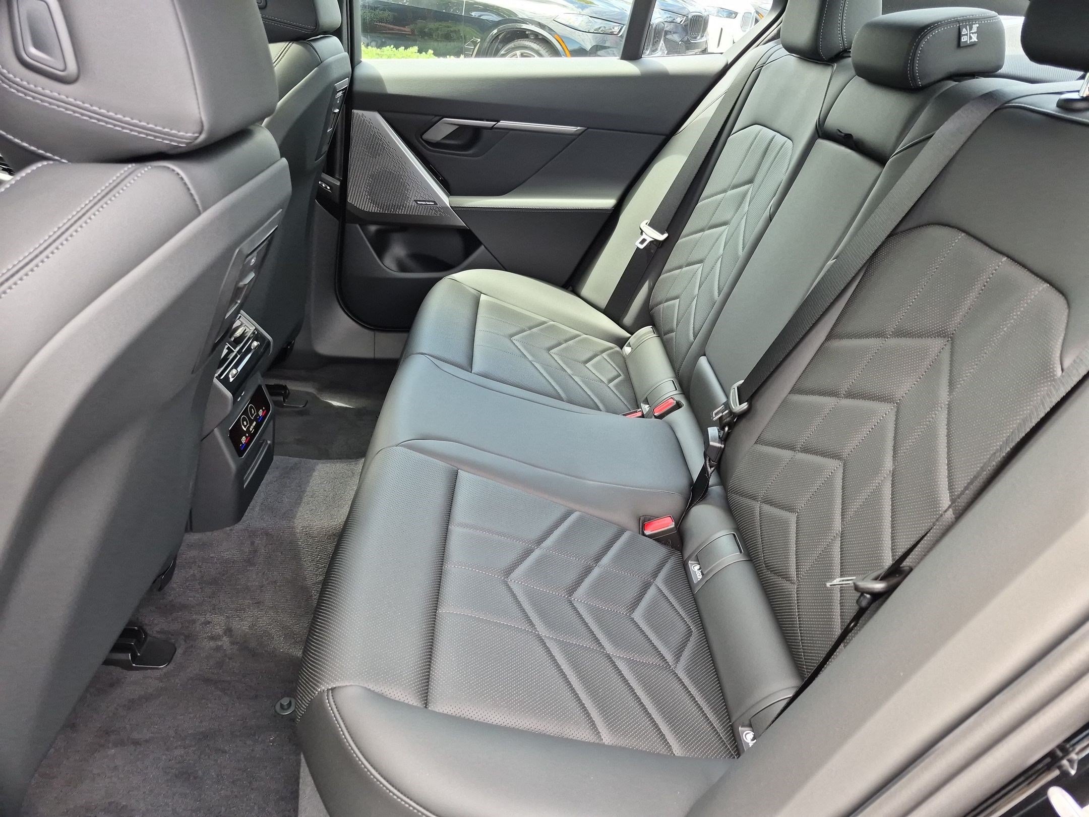 New 2027 BMW 530i w/ Convenience Package RWD image 32