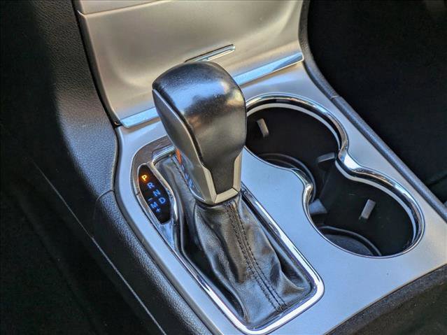 Used 2021 Jeep Grand Cherokee Laredo image 15