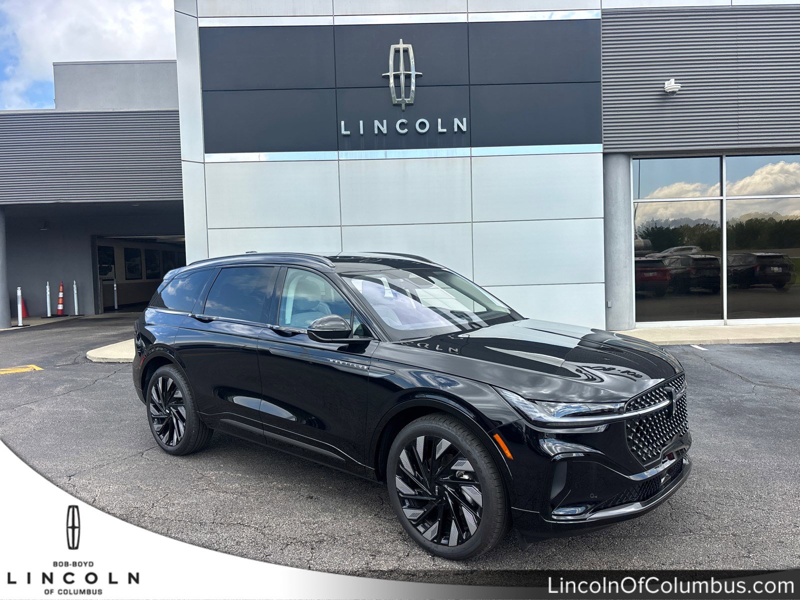 New 2026 Lincoln Nautilus Reserve w/ Jet Appearance Package AWD/4WD video 1