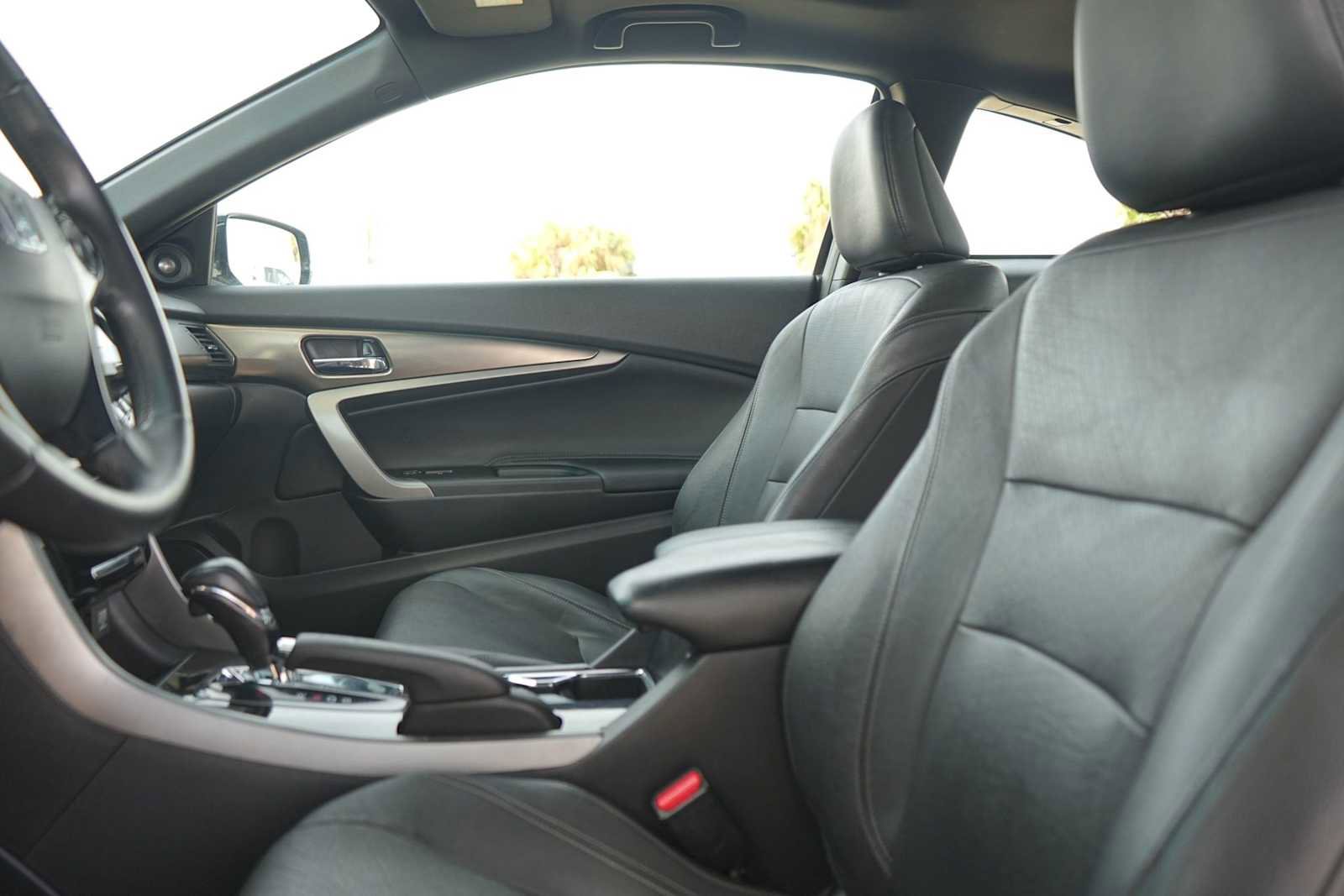 Used 2017 Honda Accord EX-L image 11