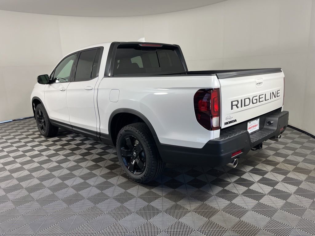 New 2026 Honda Ridgeline Black Edition image 3