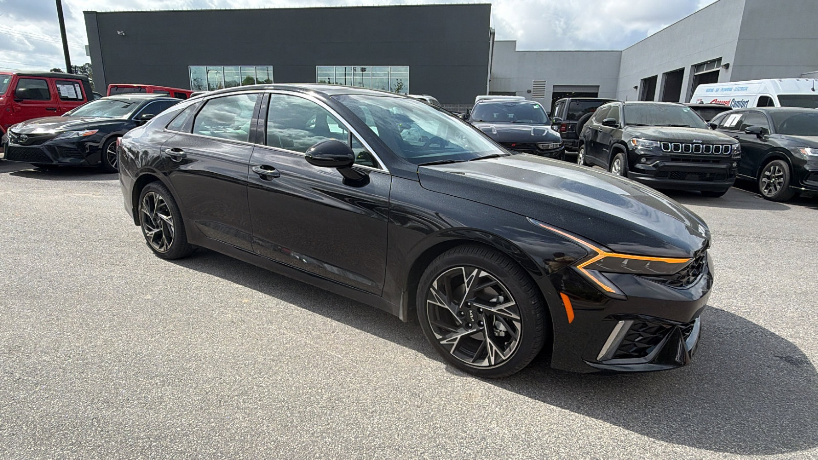 Used 2025 Kia K5 GT-Line w/ GT-Line Premium Package FWD image 5