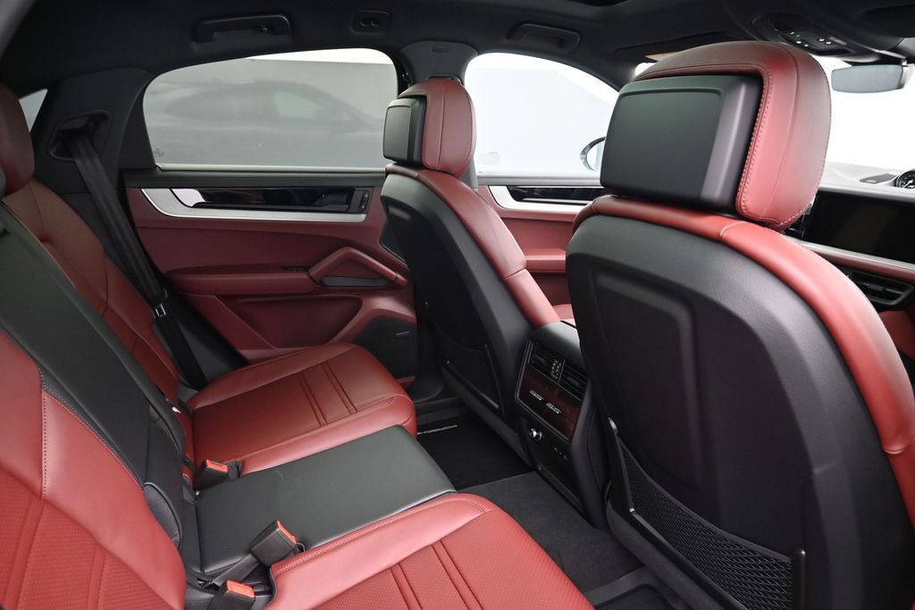 New 2026 Porsche Cayenne S AWD/4WD image 7