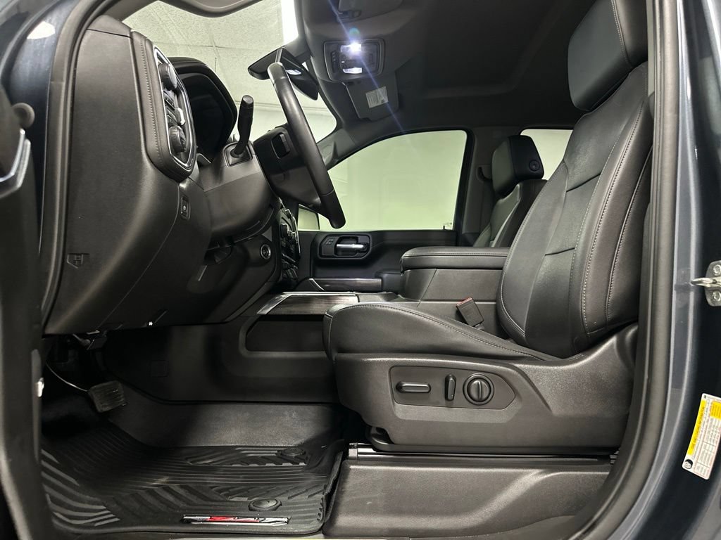 Used 2021 Chevrolet Silverado 1500 LTZ w/ LTZ Convenience Package II AWD/4WD image 18