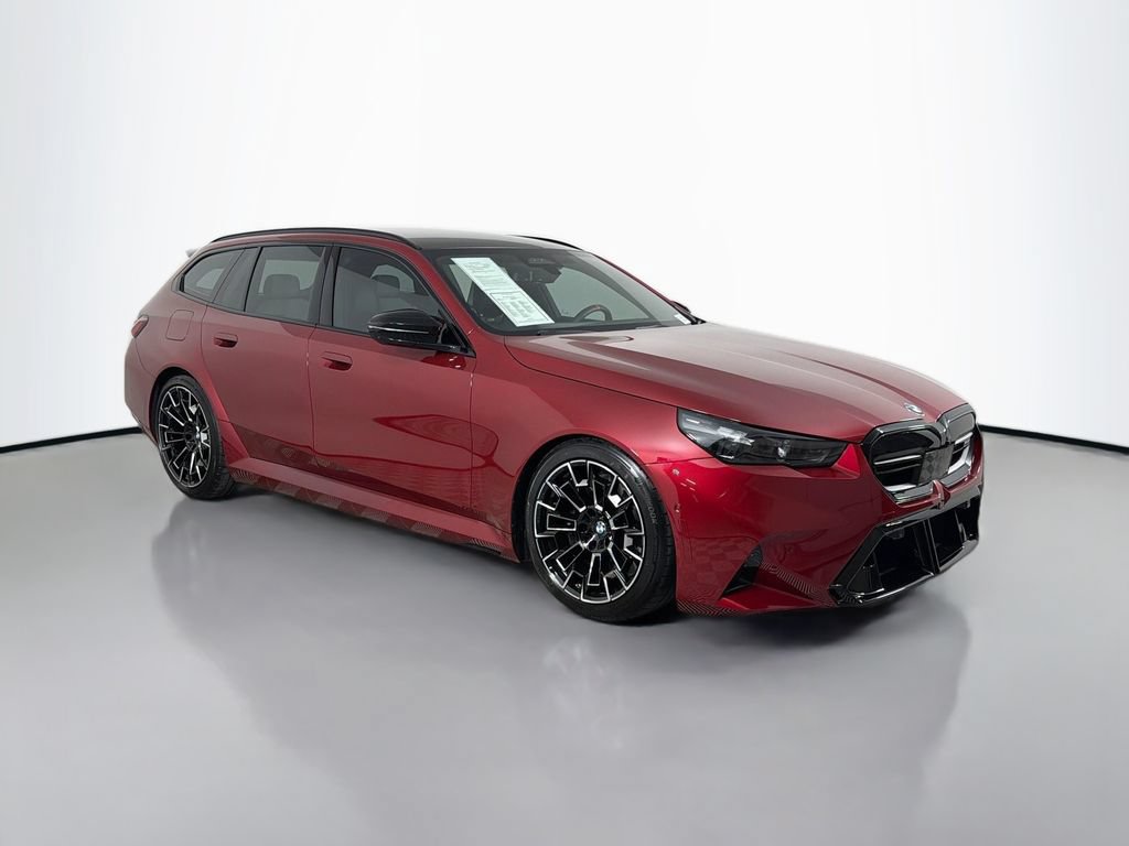 Used 2025 BMW M5 Touring AWD/4WD image 3