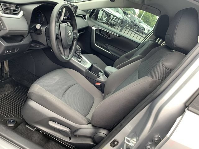 Used 2024 Toyota RAV4 LE AWD/4WD image 18