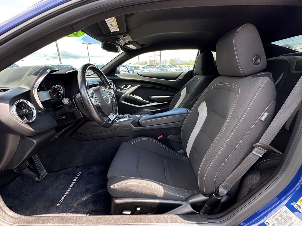 Certified 2021 Chevrolet Camaro LT RWD image 18