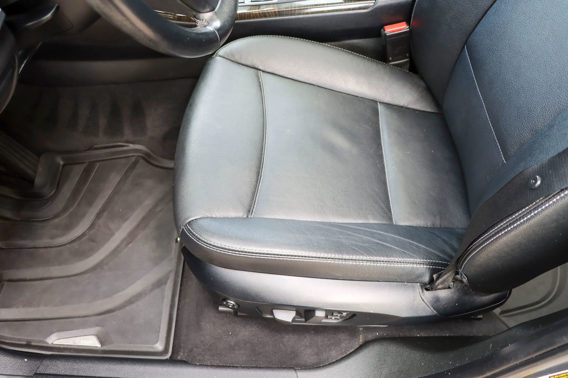 Used 2013 BMW X3 xDrive28i image 16