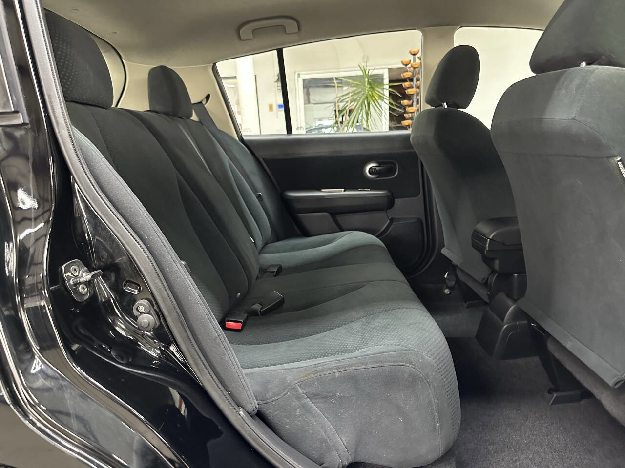 Used 2011 Nissan Versa 1.8 S image 15