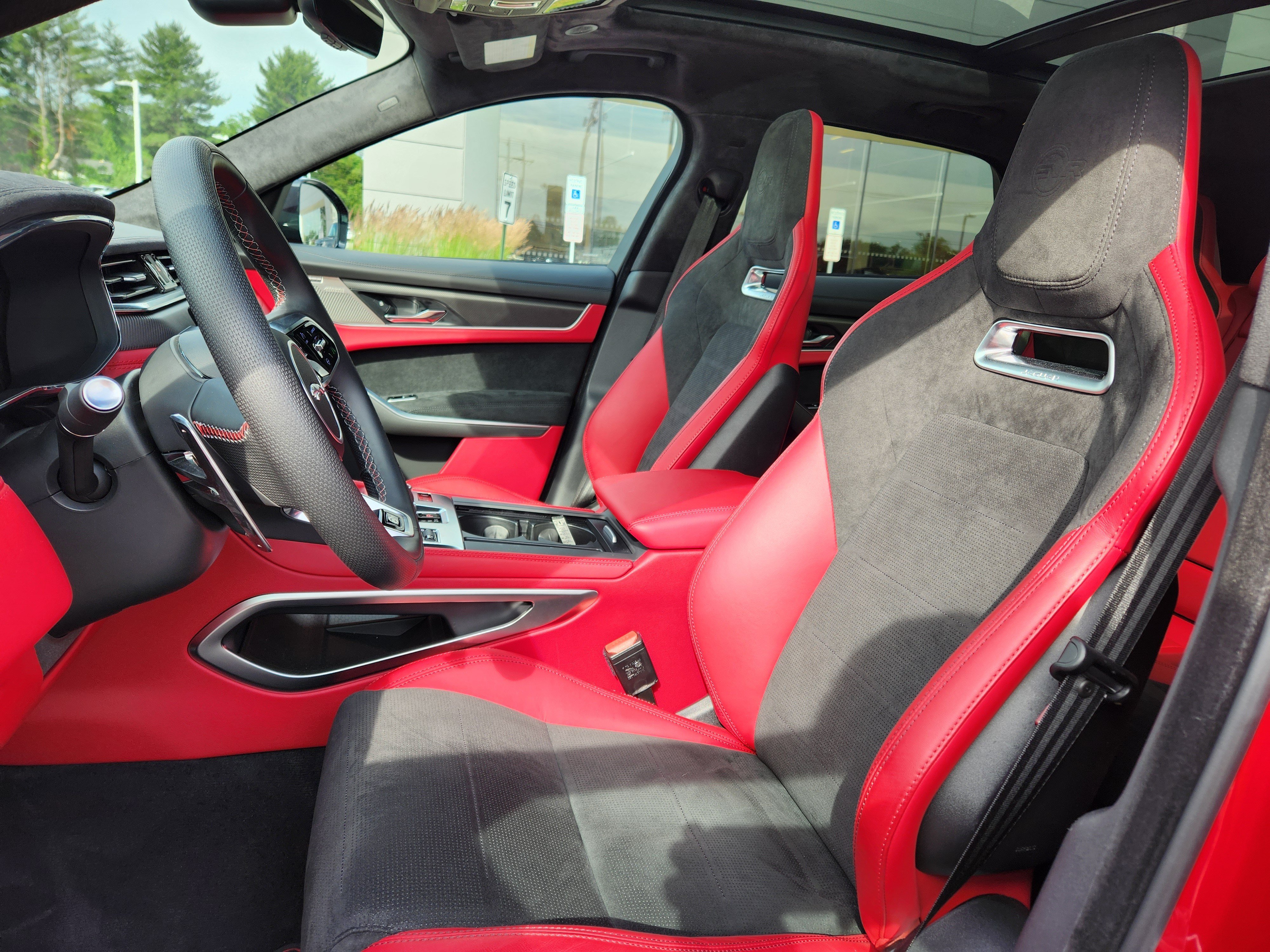 Used 2026 Jaguar F-PACE SVR AWD/4WD image 10