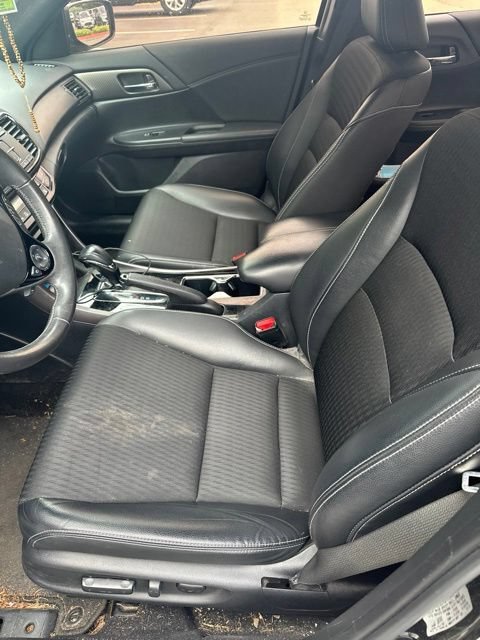 Used 2016 Honda Accord Sport image 6