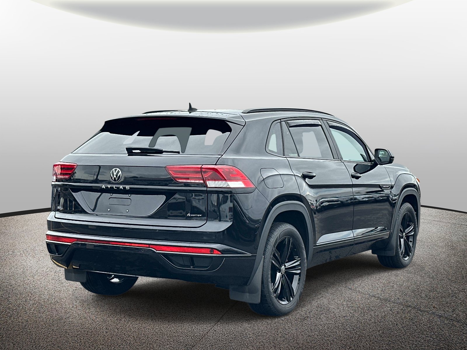 Used 2023 Volkswagen Atlas Cross Sport SEL R-Line AWD/4WD image 4