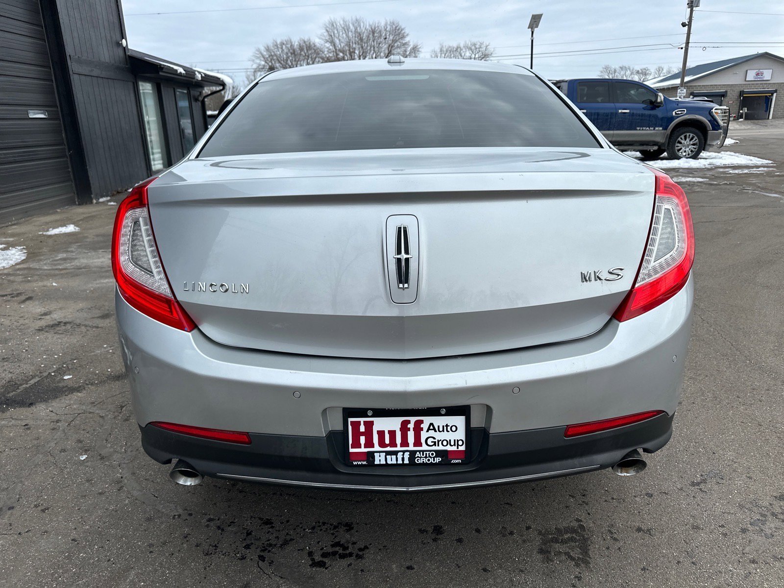 Used 2013 Lincoln MKS image 4