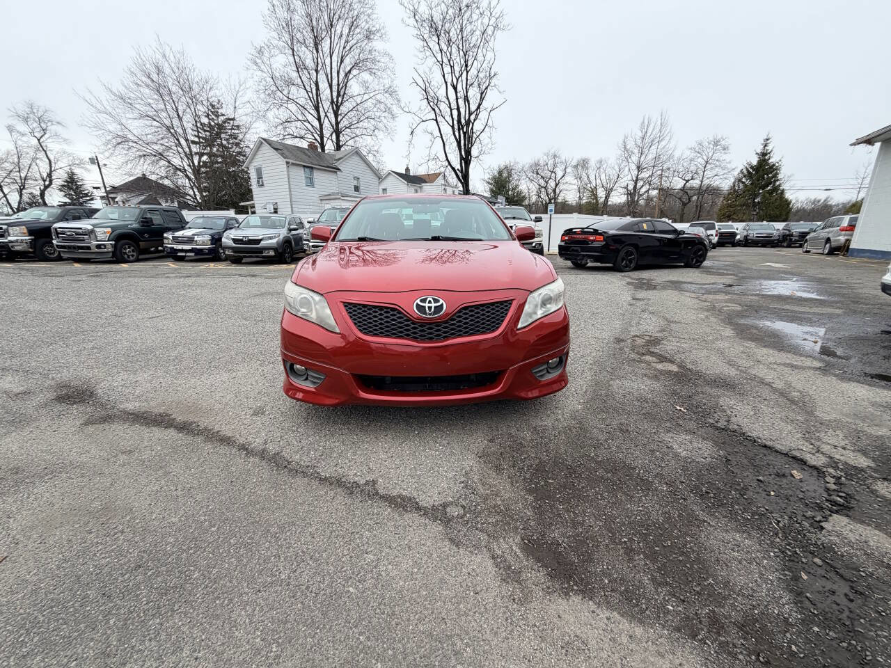 Used 2010 Toyota Camry SE image 3