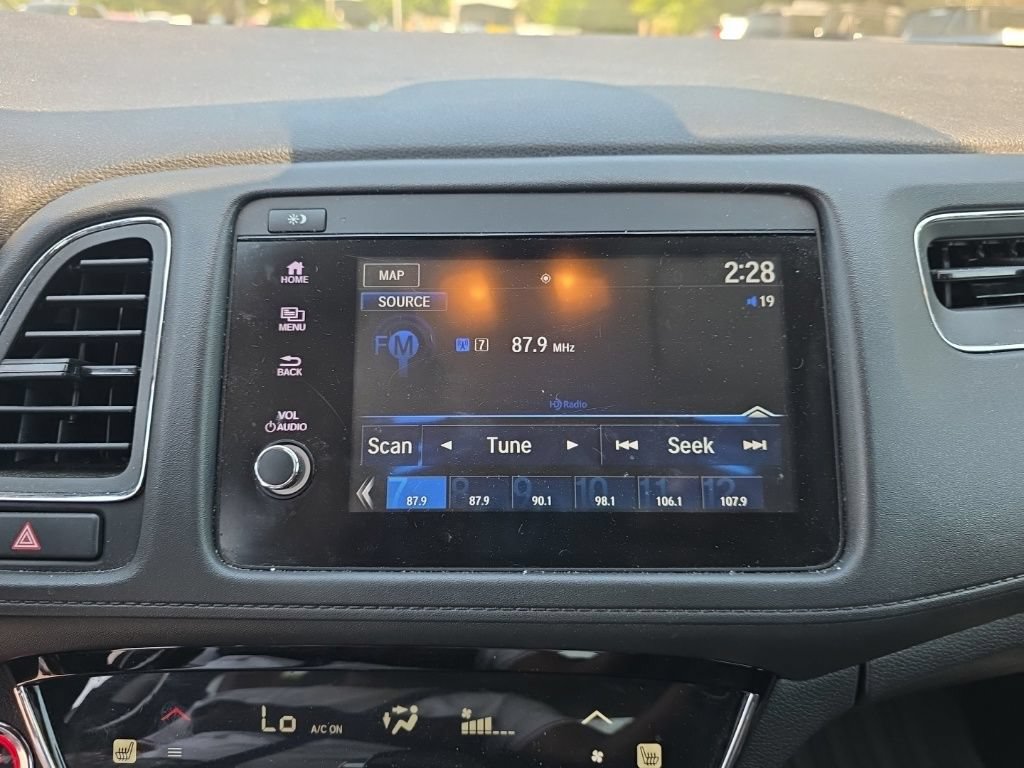 Used 2019 Honda HR-V Touring image 17