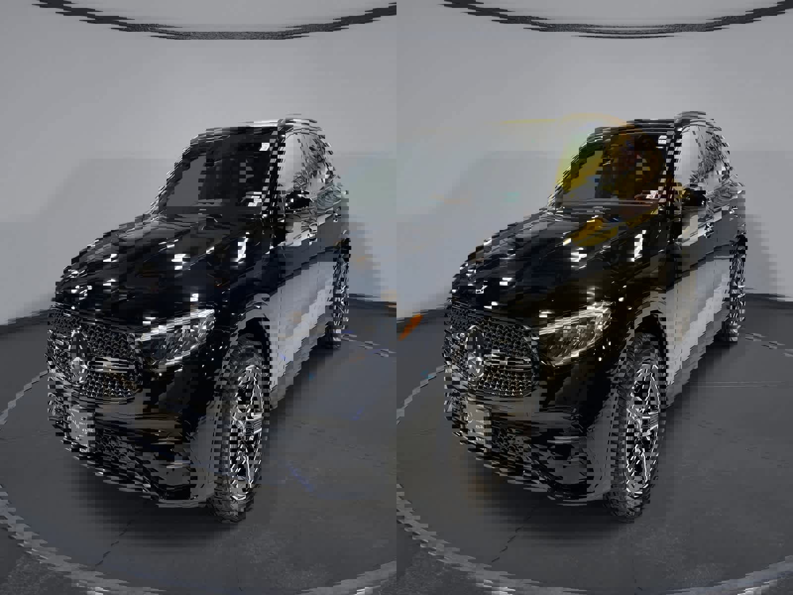 Certified 2025 Mercedes-Benz GLC 300 4MATIC image 1
