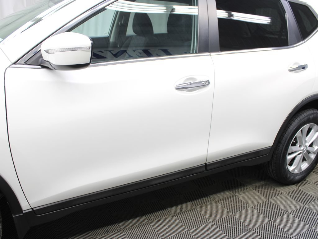 Used 2015 Nissan Rogue SV AWD/4WD image 39