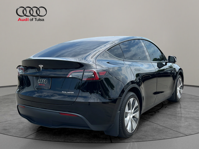 Used 2021 Tesla Model Y Long Range AWD/4WD image 7