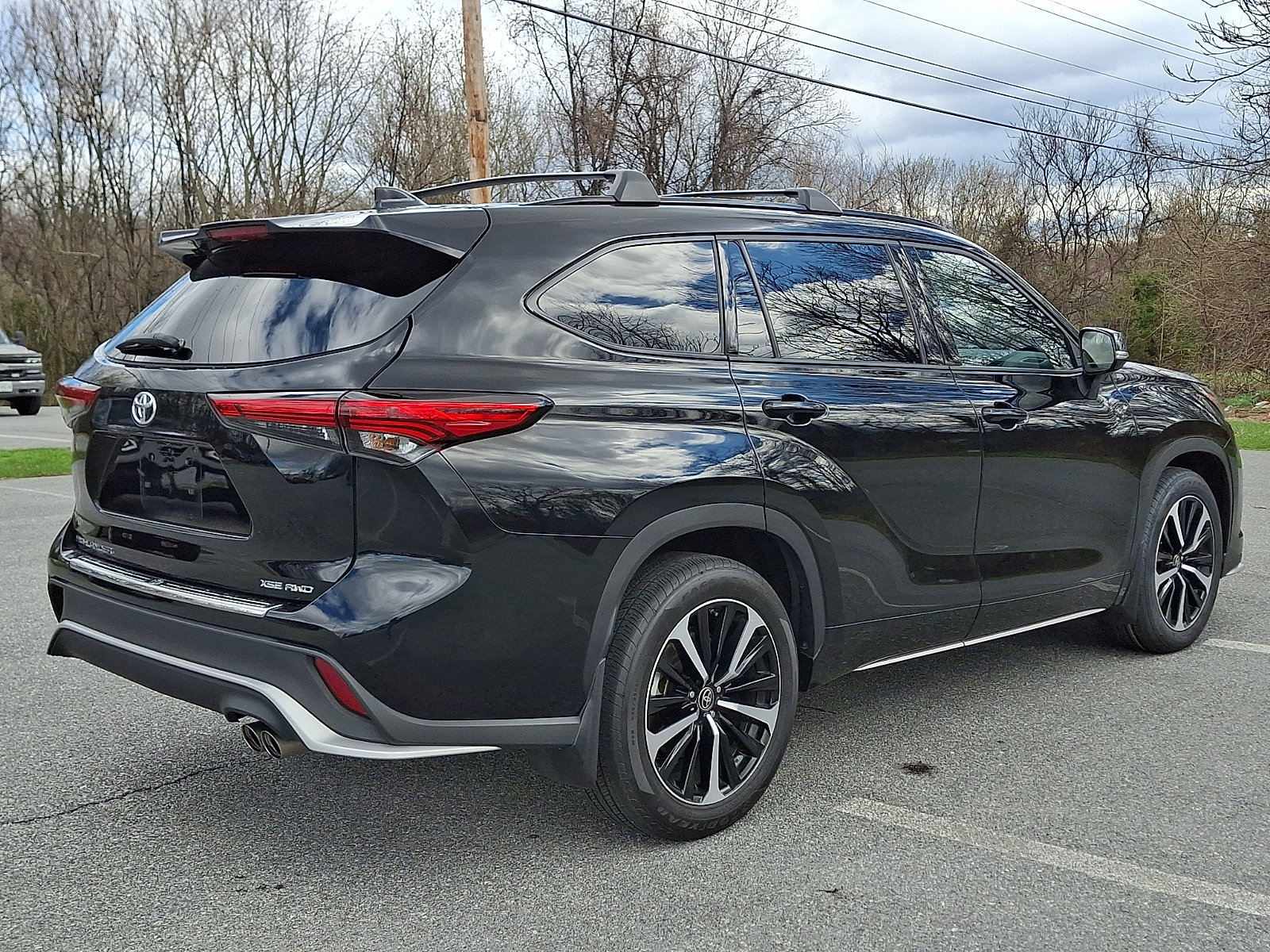 Used 2022 Toyota Highlander XSE image 6