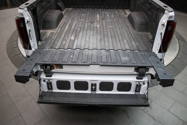 Used 2024 GMC Sierra 3500 AT4 w/ AT4 Premium Plus Package image 18