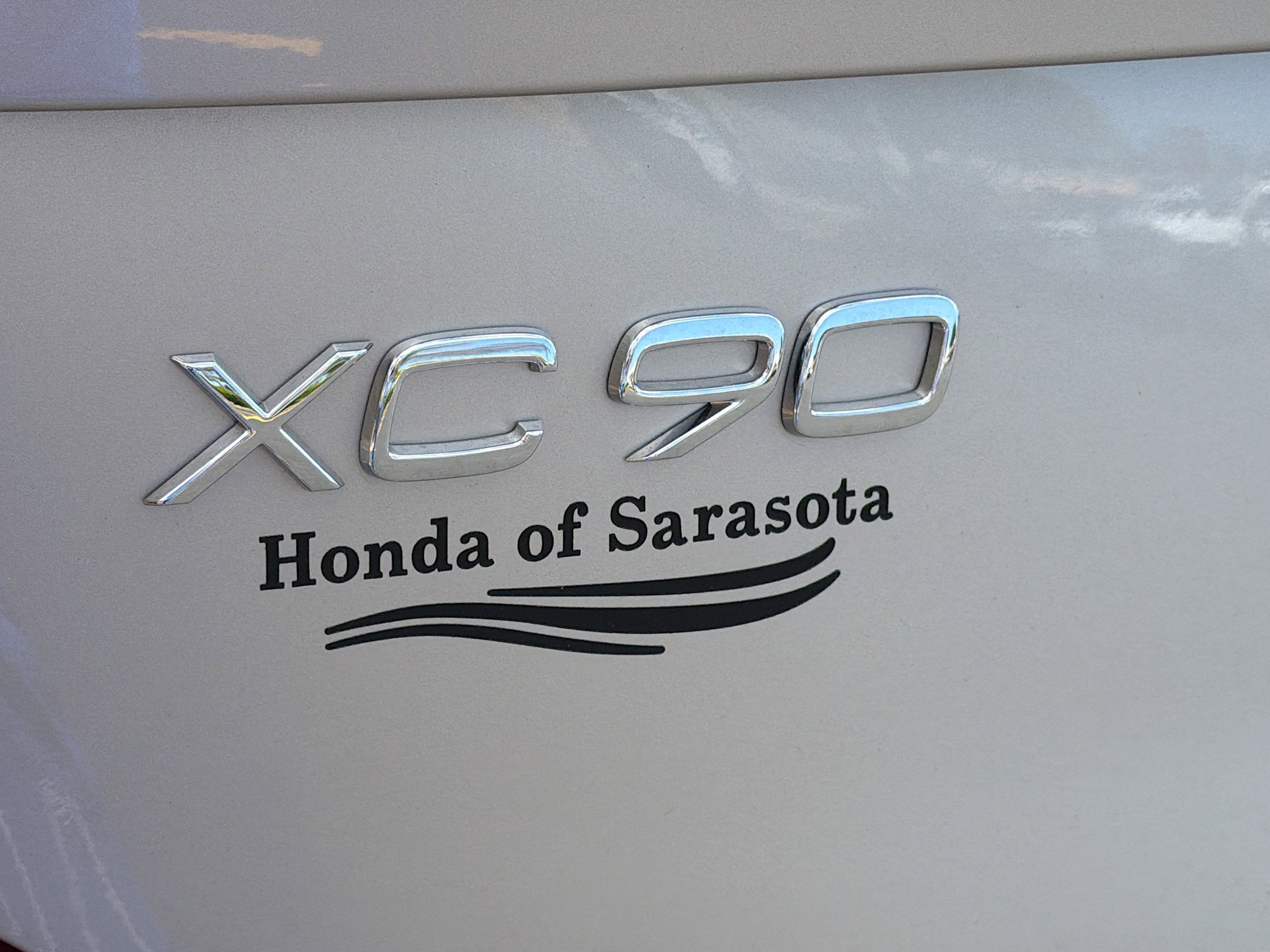 Used 2025 Volvo XC90 B6 Ultra w/ Protection Package Premier image 12