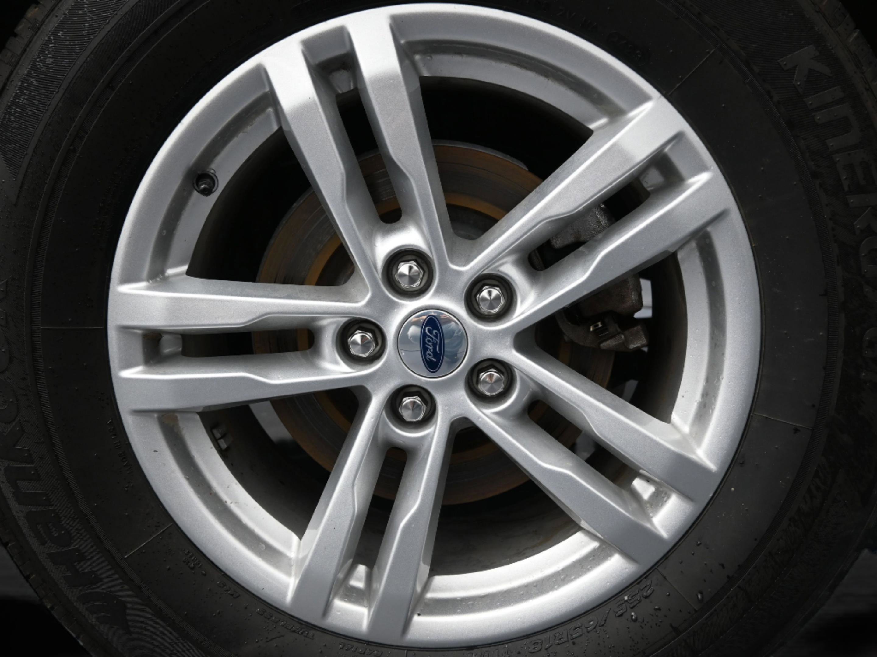 Used 2023 Ford Explorer XLT RWD image 10