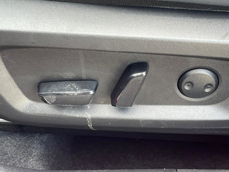 Used 2024 Mitsubishi Outlander SE image 25