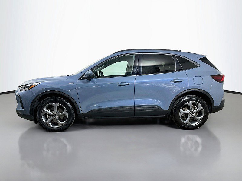 Used 2025 Ford Escape ST-Line Select AWD/4WD image 4