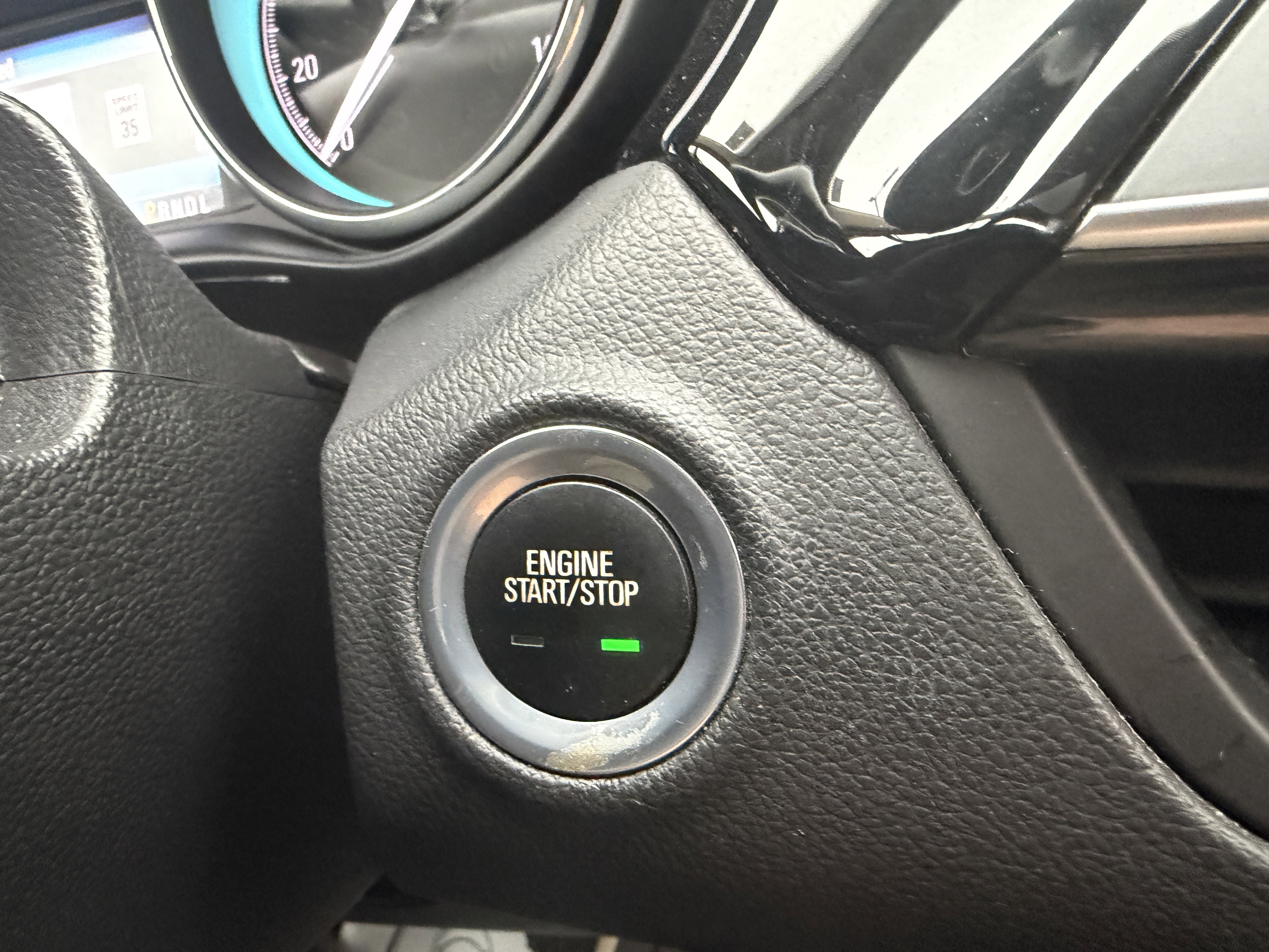 Used 2017 Buick Envision Essence image 24