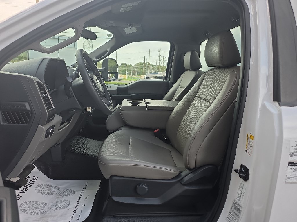 Certified 2022 Ford F550 2WD Regular Cab Super Duty image 10
