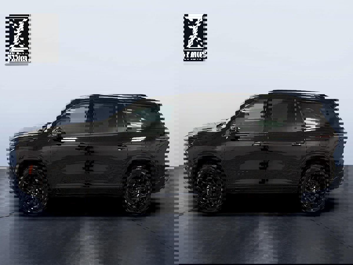 Used 2024 Chevrolet Traverse RS w/ LPO, Floor Liner Package image 3