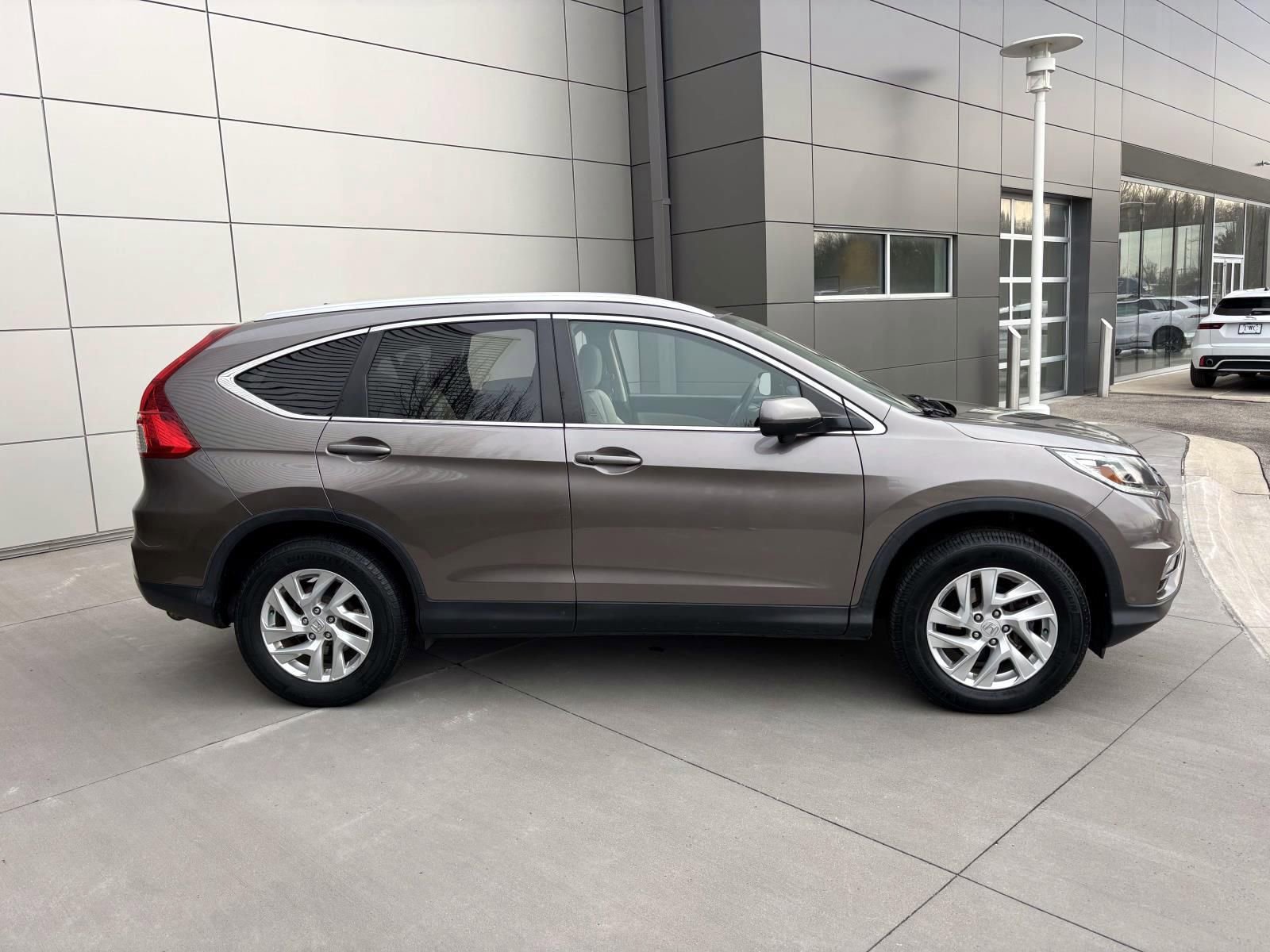 Used 2016 Honda CR-V EX-L image 8