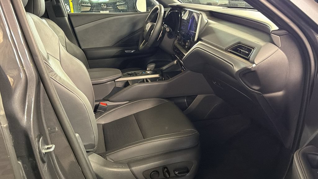 Certified 2025 Lexus TX 350 AWD w/ Technology Package image 9