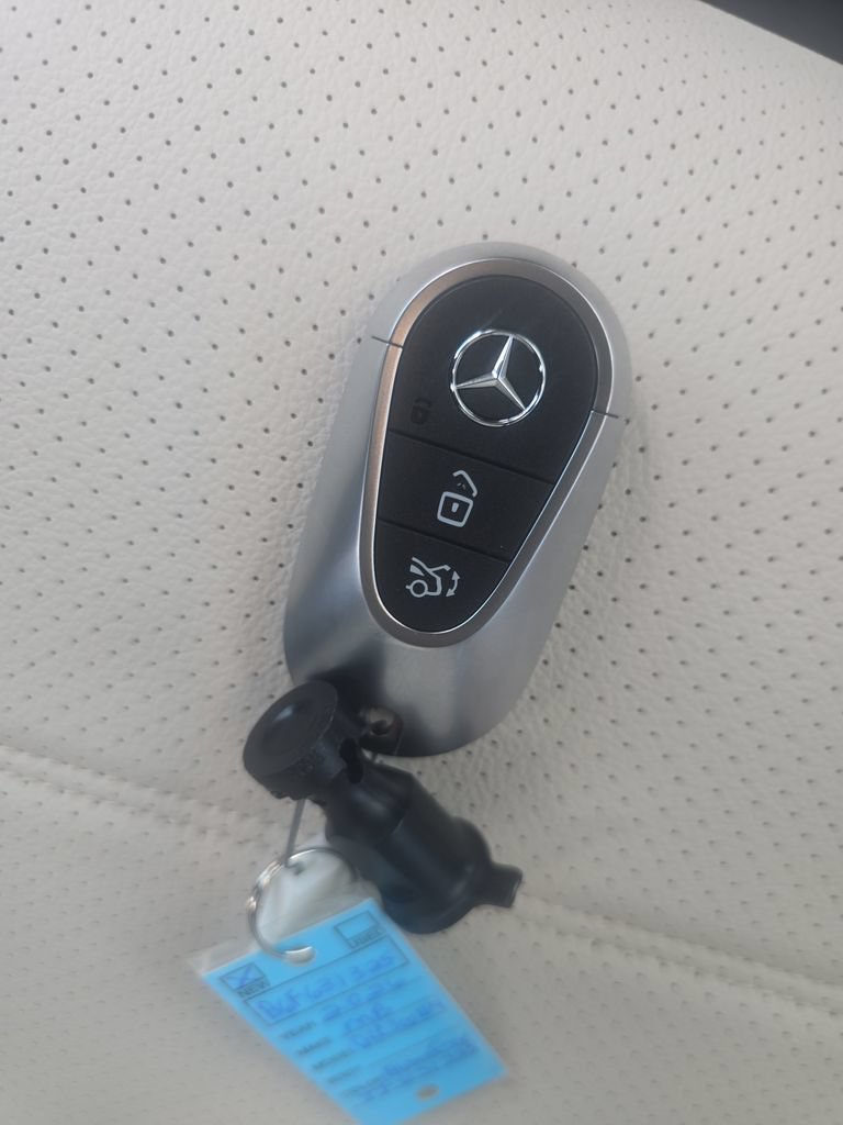 New 2026 Mercedes-Benz GLC 300 4MATIC image 29
