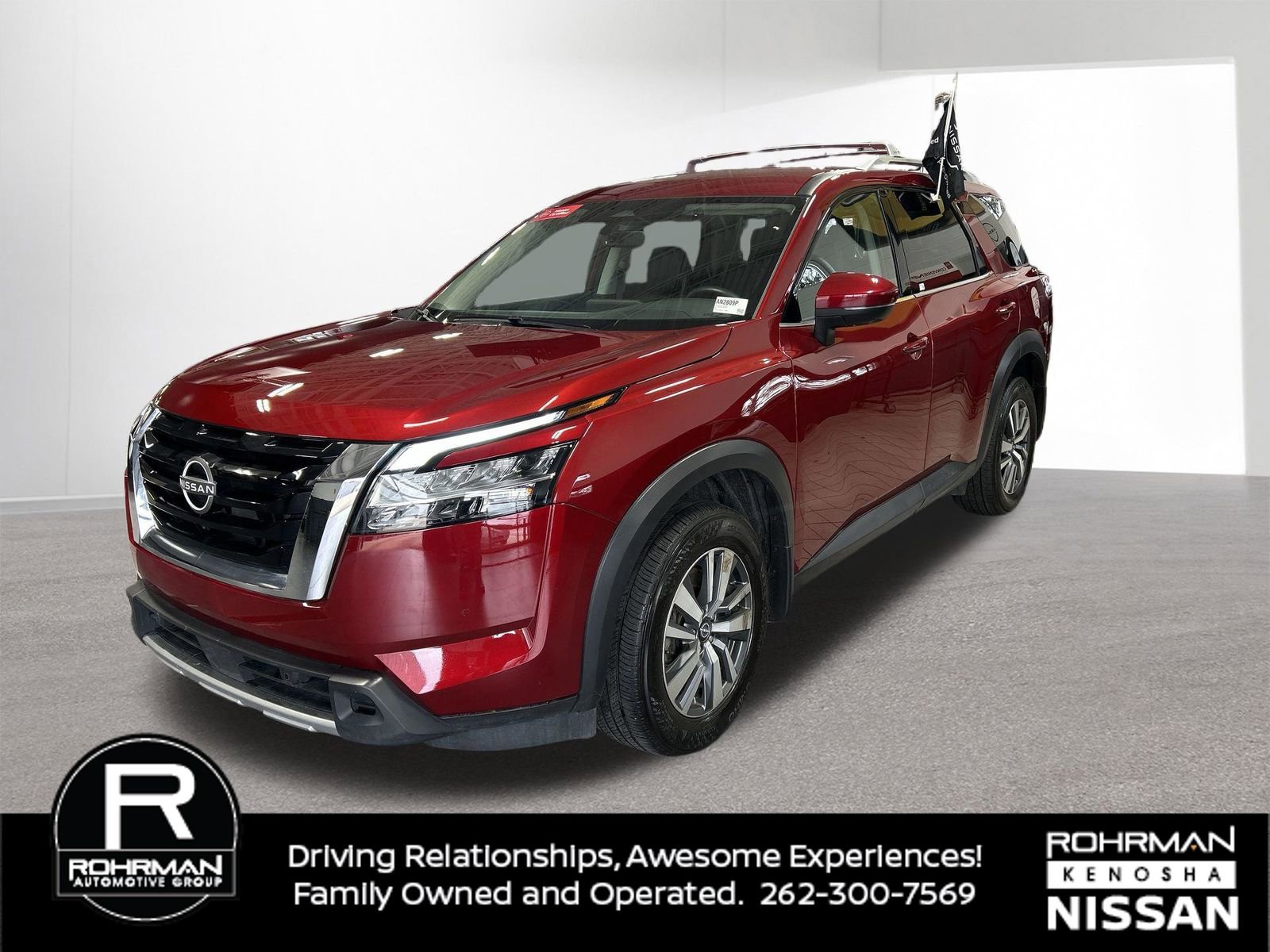 Certified 2024 Nissan Pathfinder SL AWD/4WD image 11