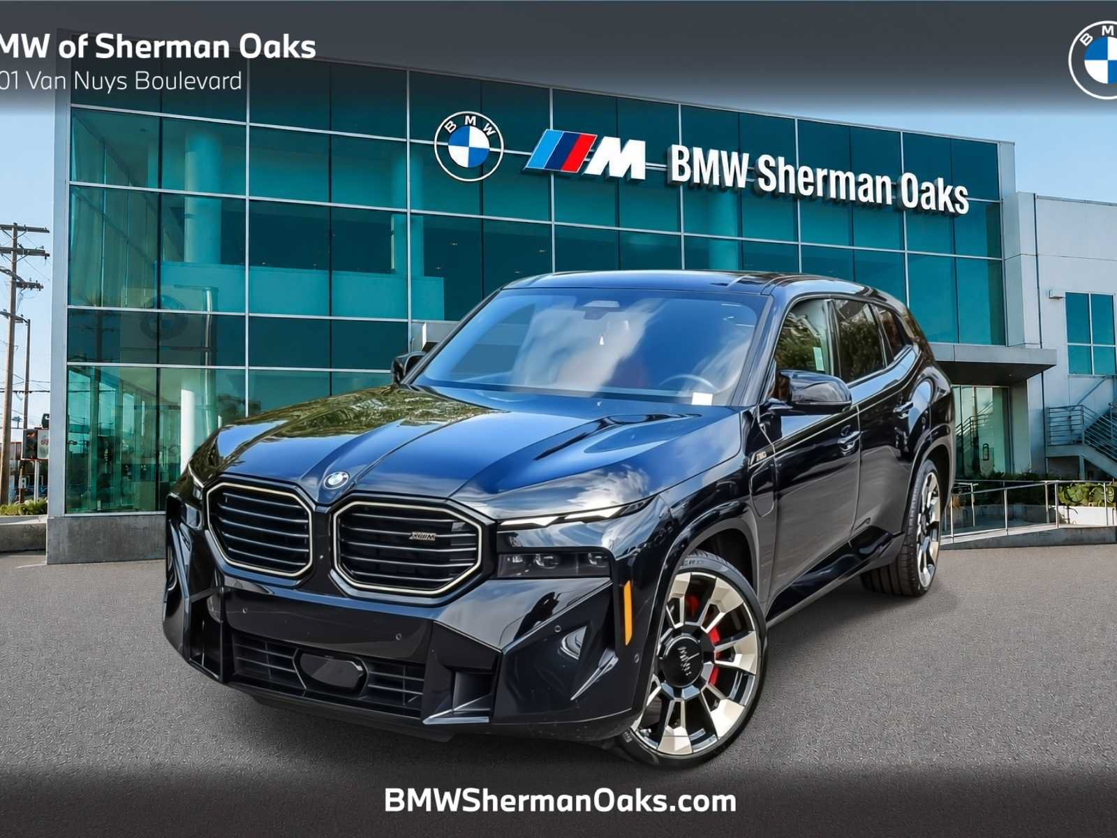 Certified 2023 BMW XM AWD/4WD image 1