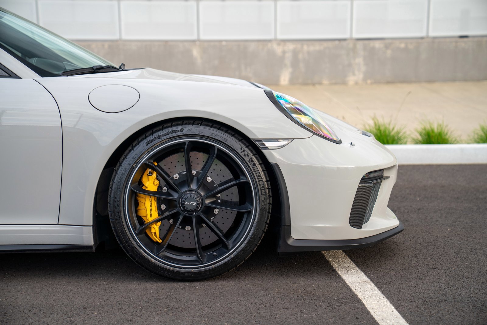 Certified 2018 Porsche 911 GT3 RWD image 9