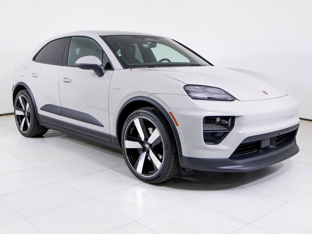 New 2026 Porsche Macan 4 Electric AWD/4WD image 31