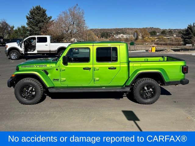 Used 2025 Jeep Gladiator Sport image 2