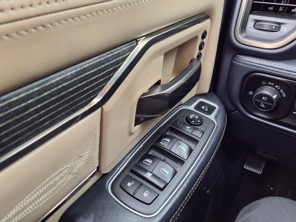Used 2021 RAM 2500 Limited w/ Body Color Bumper Group AWD/4WD image 17