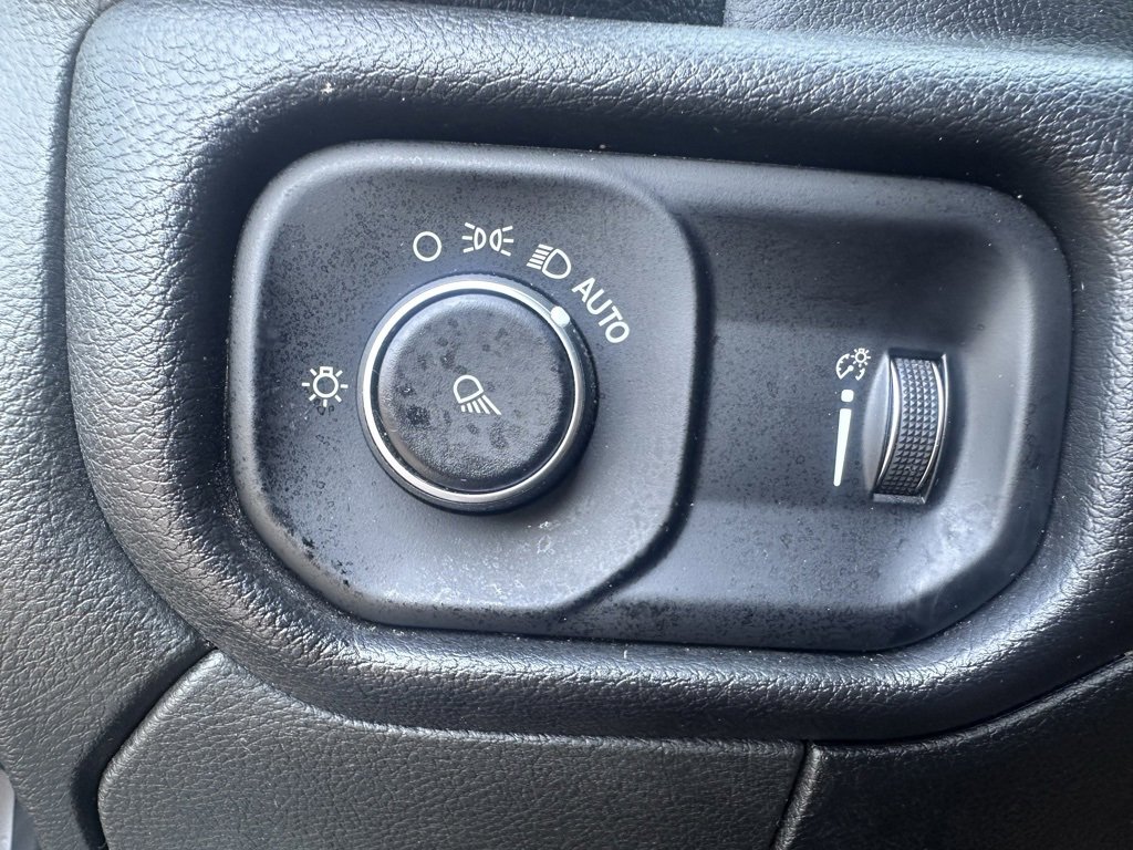 Used 2024 RAM 3500 Tradesman w/ Chrome Appearance Group image 5