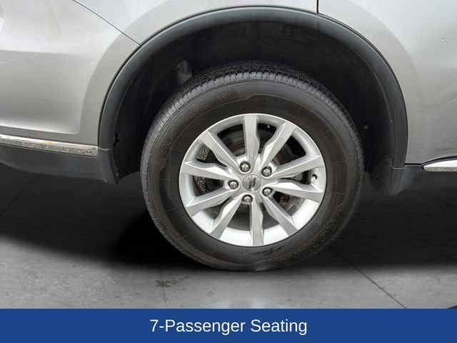 Used 2019 Dodge Durango SXT w/ 3rd Row Seating Group AWD/4WD image 30